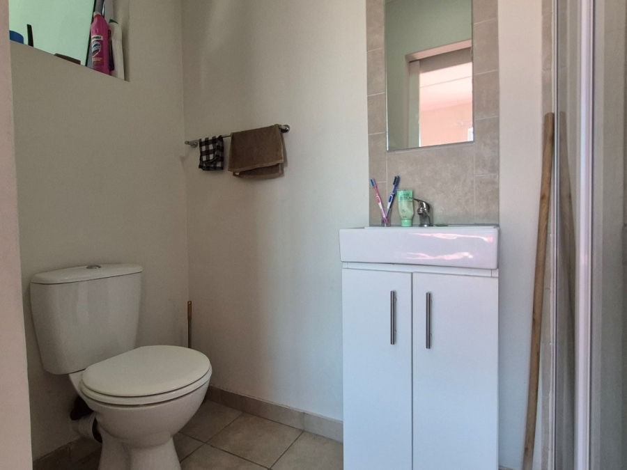 4 Bedroom Property for Sale in Stellendale Western Cape